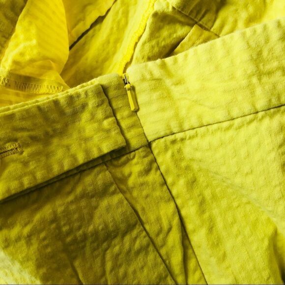 Banana Republic Pleated front Shorts size 14 - Picture 5 of 6